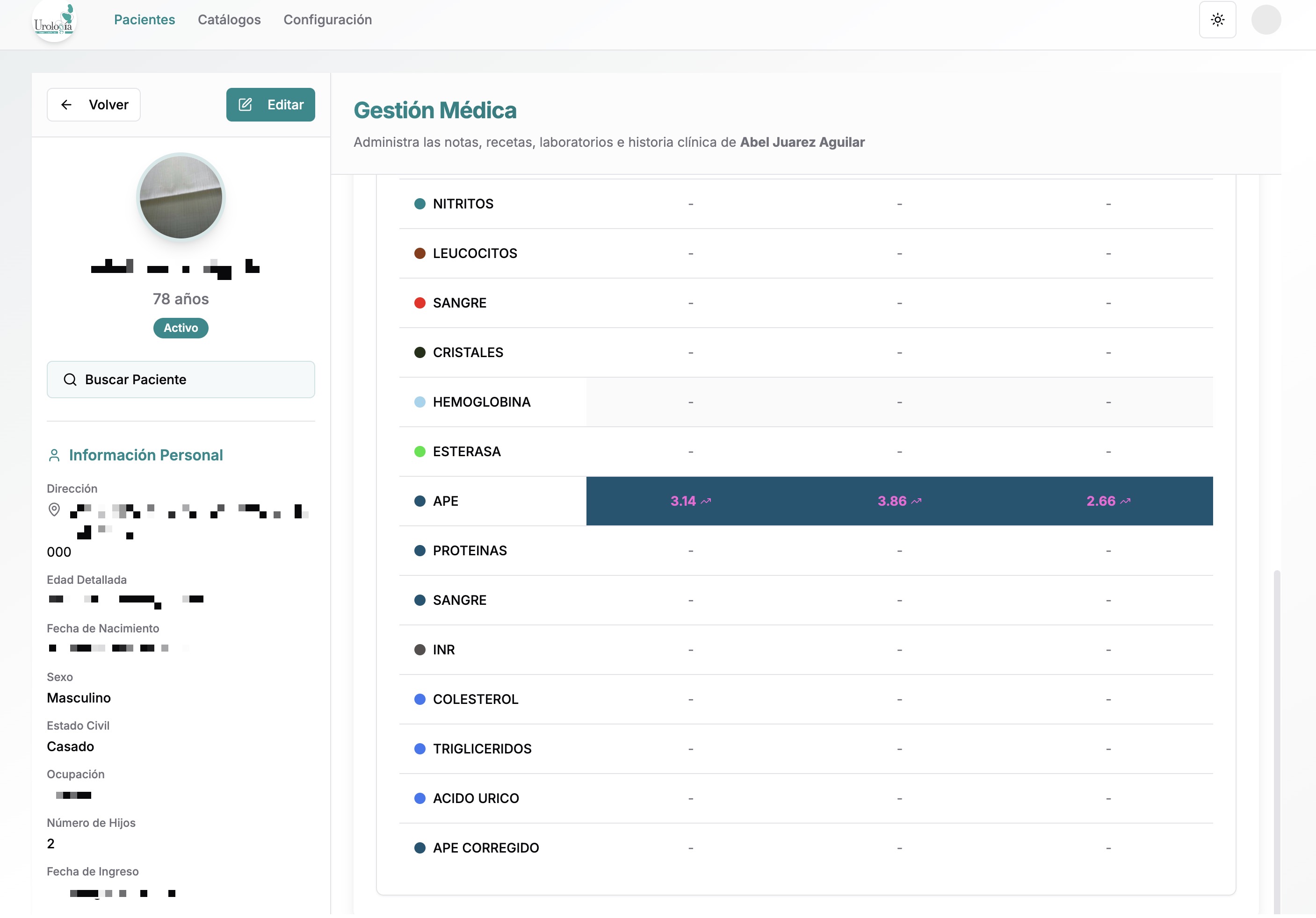 Interfaz de gestión médica con información del paciente y resultados de laboratorio